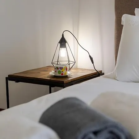 Calejo House - Pool & Sports & Grill Retreat Affittacamere 4*