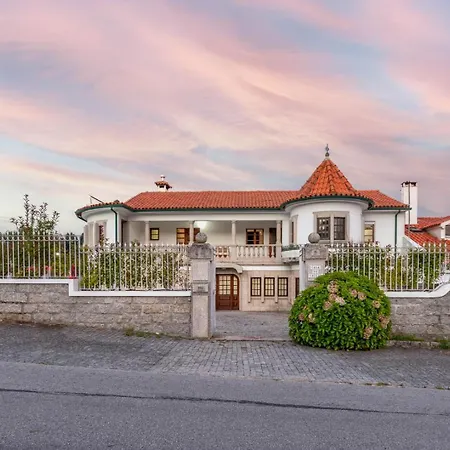 Calejo House - Pool & Sports & Grill Retreat Gasthof Viana do Castelo