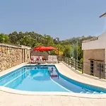 Gasthuis Calejo House - Pool & Sports & Grill Retreat 4*