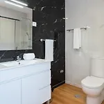 Calejo House - Pool & Sports & Grill Retreat 4*