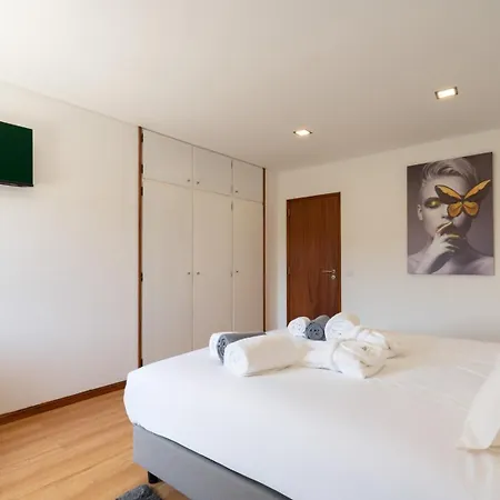 Calejo House - Pool & Sports & Grill Retreat Πανσιόν Βιάνα ντο Καστέλο