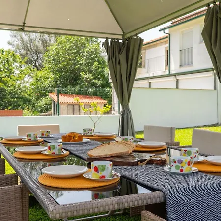 Calejo House - Pool & Sports & Grill Retreat Πανσιόν 4*