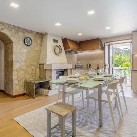 Calejo House - Pool & Sports & Grill Retreat 4* Βιάνα ντο Καστέλο