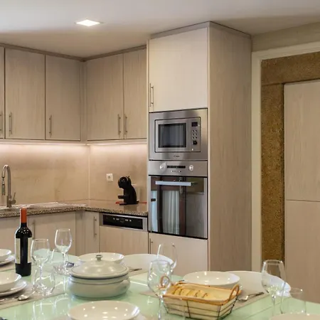 Calejo House - Pool & Sports & Grill Retreat 4* Βιάνα ντο Καστέλο