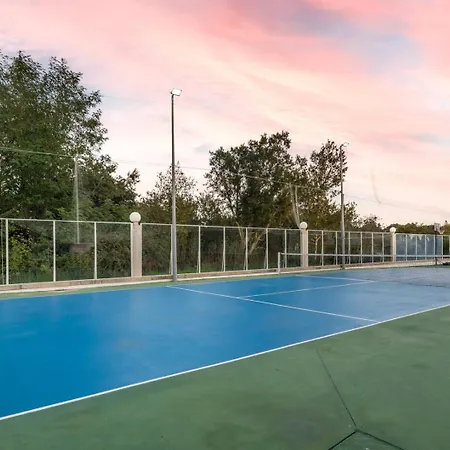 Calejo House - Pool & Sports & Grill Retreat Πανσιόν