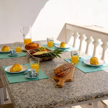 Calejo House - Pool & Sports & Grill Retreat
