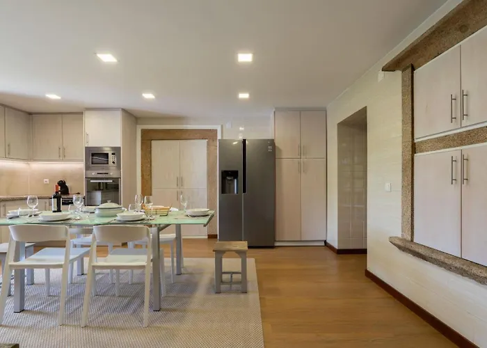 Calejo House - Pool & Sports & Grill Retreat 4*