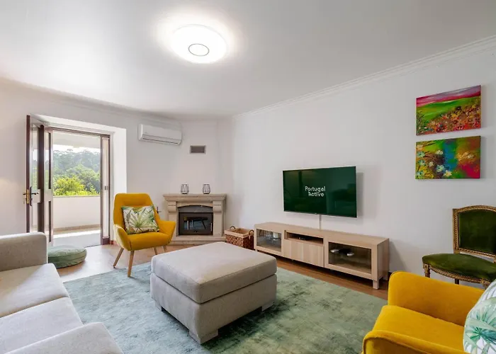 Calejo House - Pool & Sports & Grill Retreat 招待所 4*