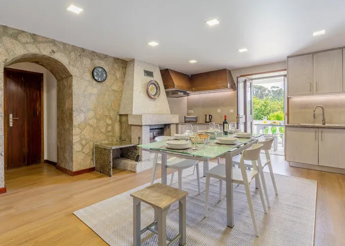 Calejo House - Pool & Sports & Grill Retreat 4* 维亚纳堡