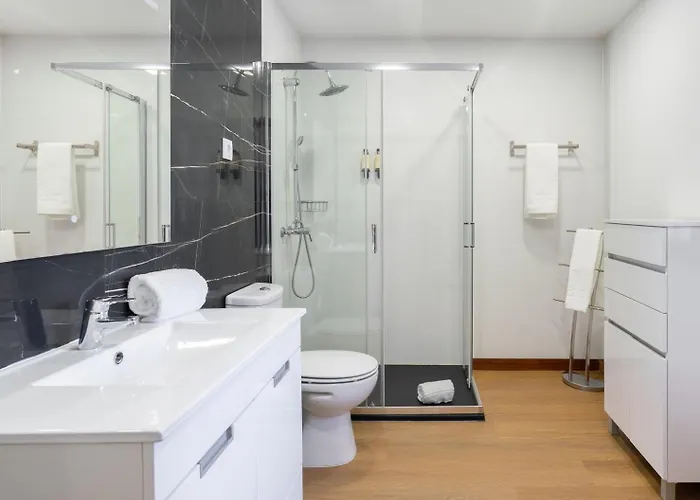 招待所 Calejo House - Pool & Sports & Grill Retreat 维亚纳堡