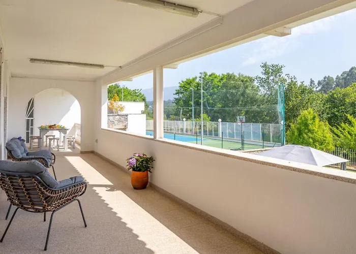 Calejo House - Pool & Sports & Grill Retreat 招待所 4*