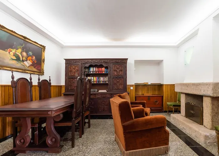 Calejo House - Pool & Sports & Grill Retreat 4* 维亚纳堡