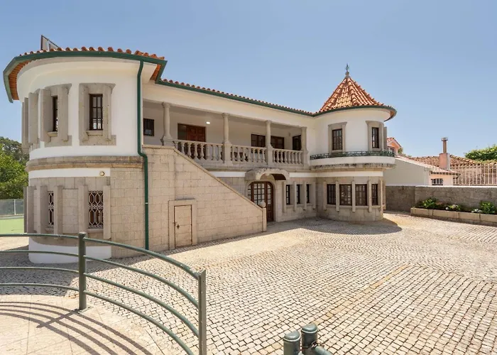 Calejo House - Pool & Sports & Grill Retreat